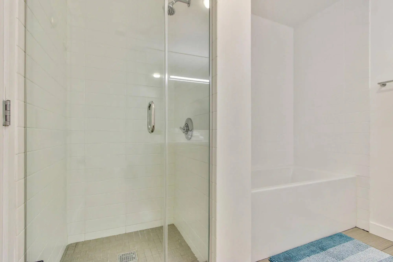 Global Luxury Suites at Figueroa Street
