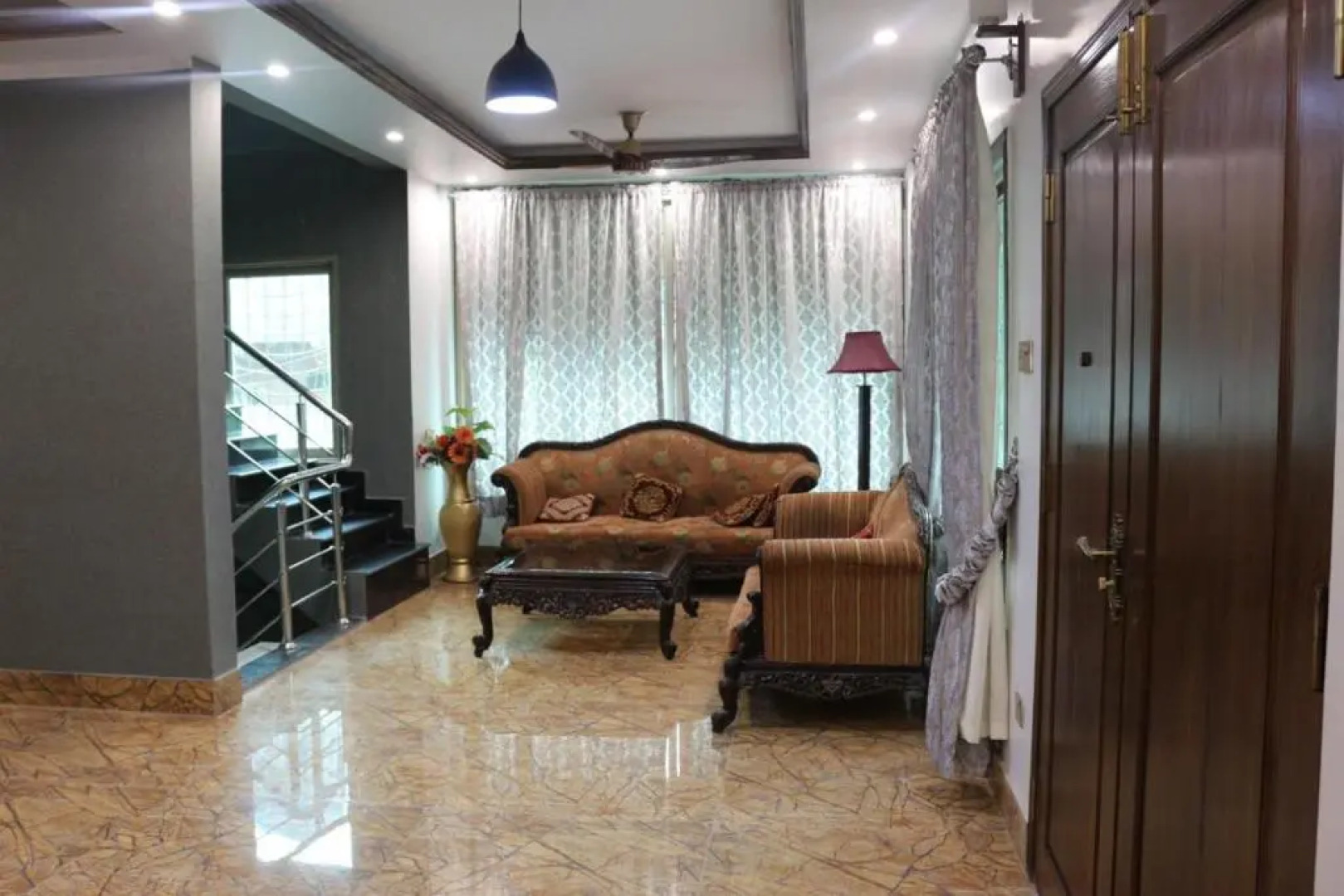 The Lodge Guest House Muzaffarabad