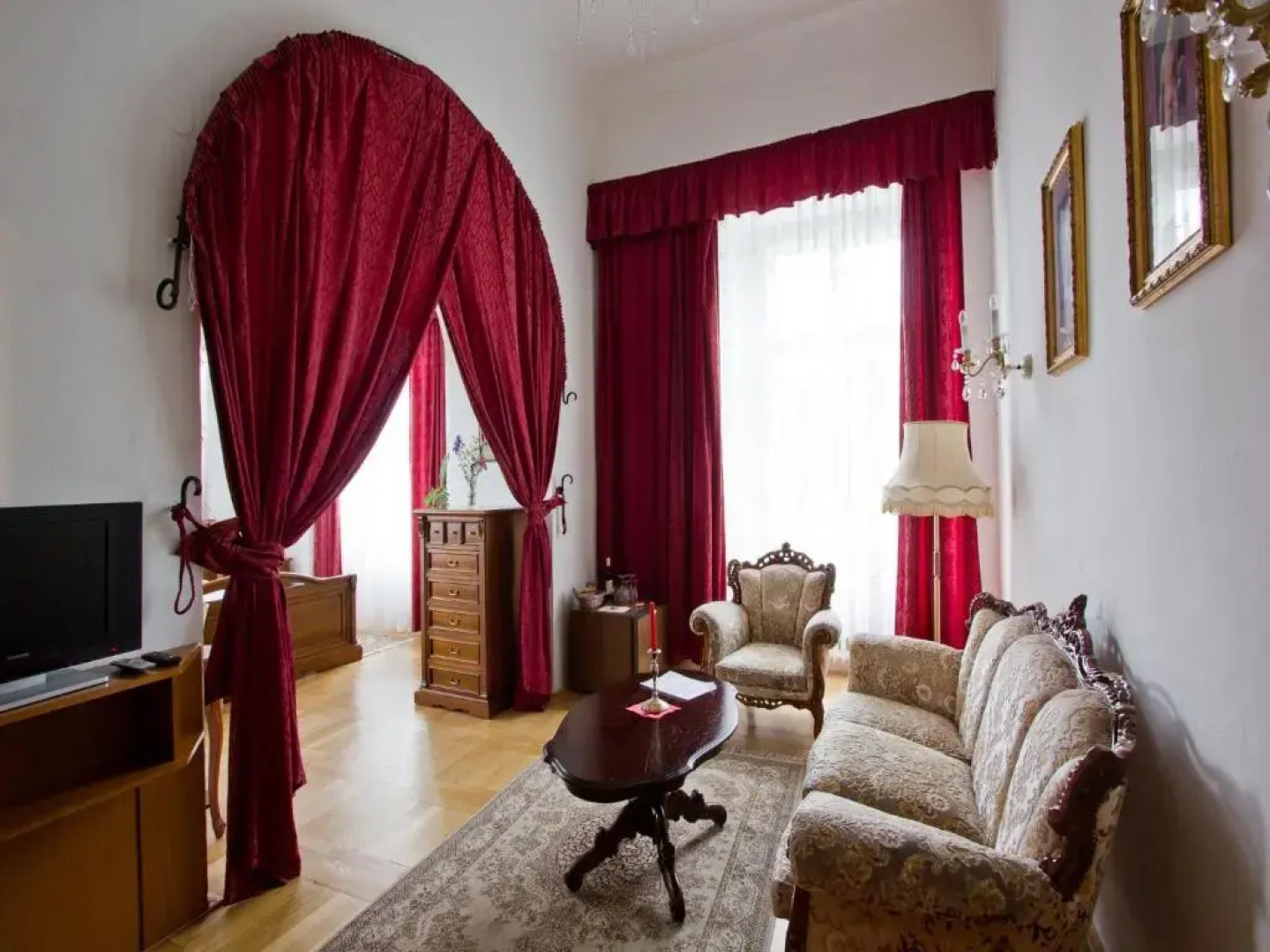 EA Zamecky Hotel Hruba Skala