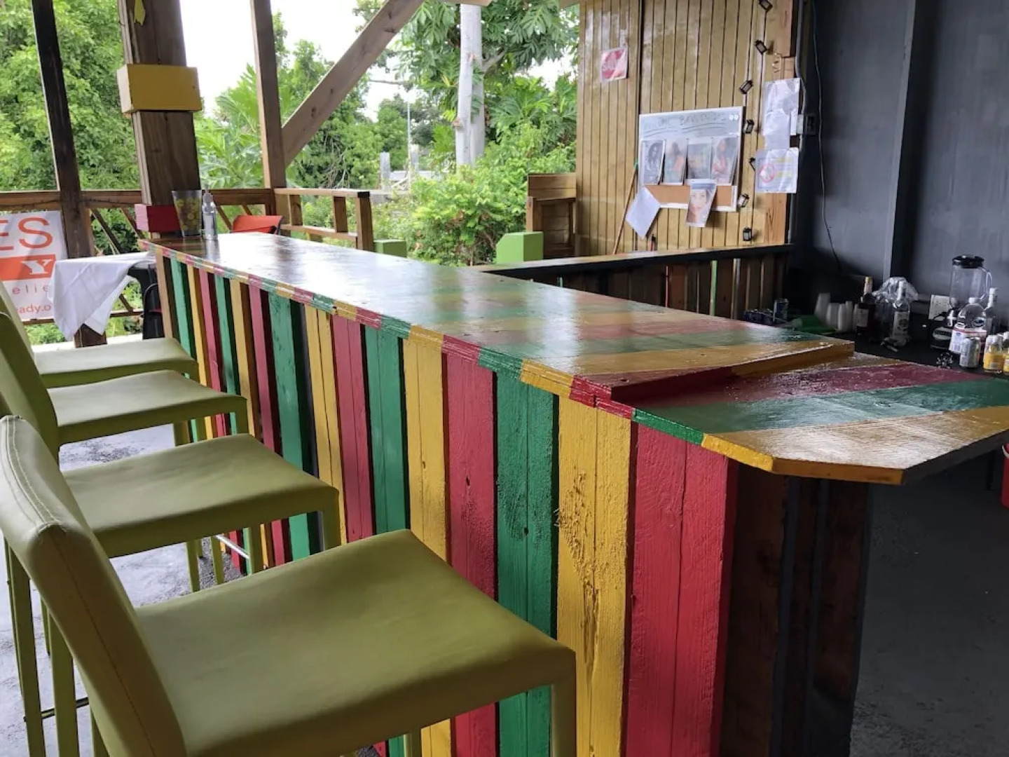 Vieques Hostel Good Vibe House