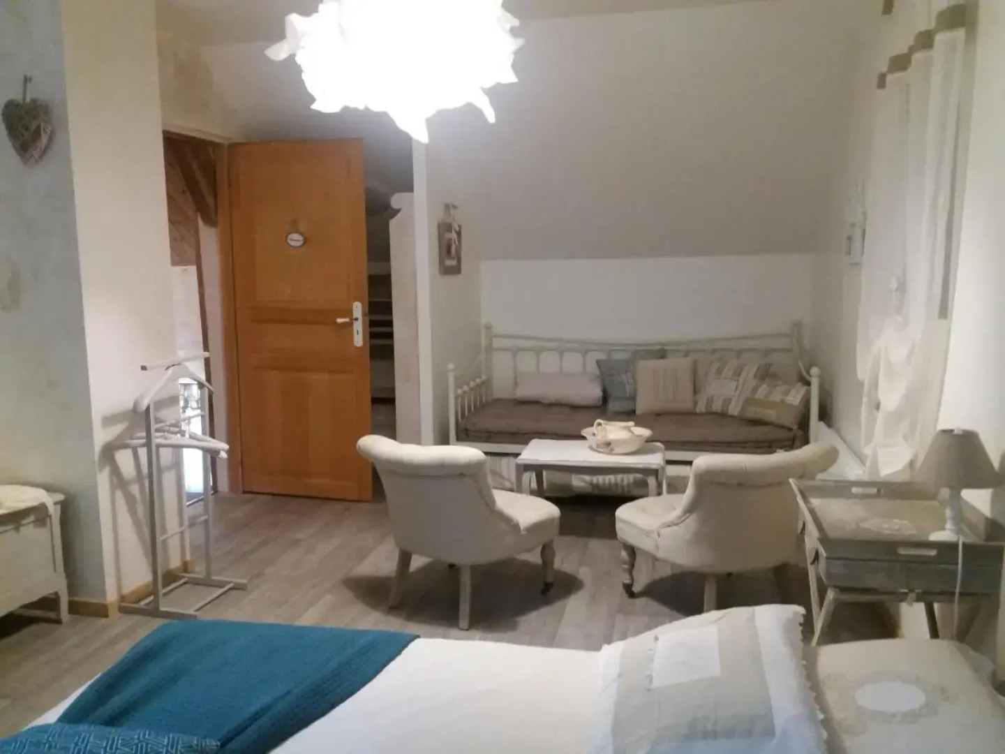 Le Clau Des Cerisiers