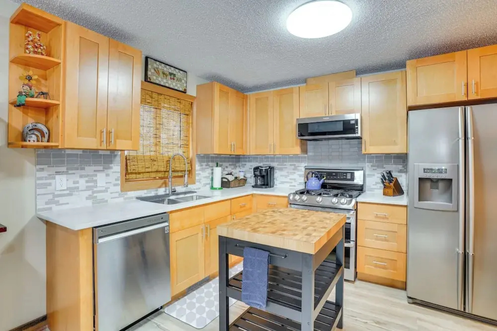 Charming Savage Home w/ Yard: 18 Mi to Minneapolis