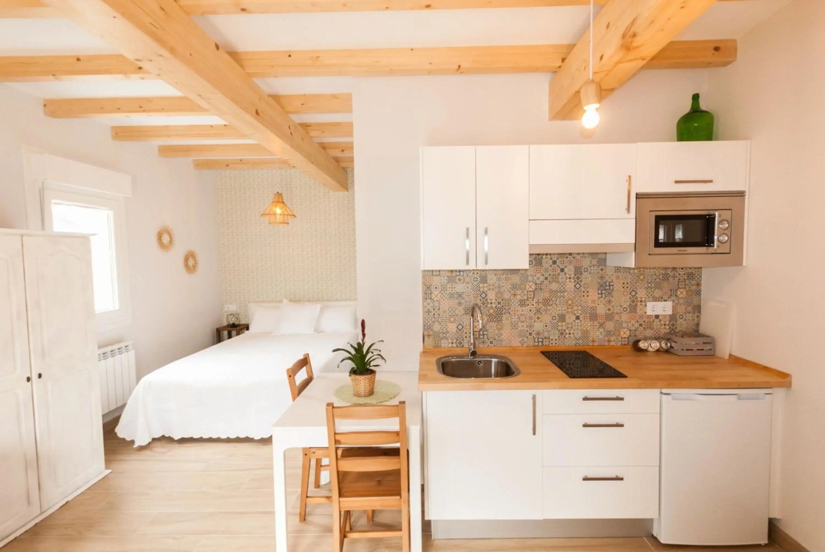 Catapeixe Holiday Apartments