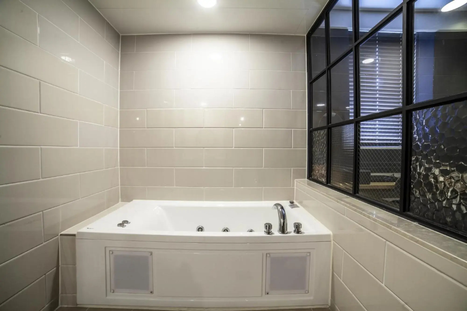 Hotel Stay 53