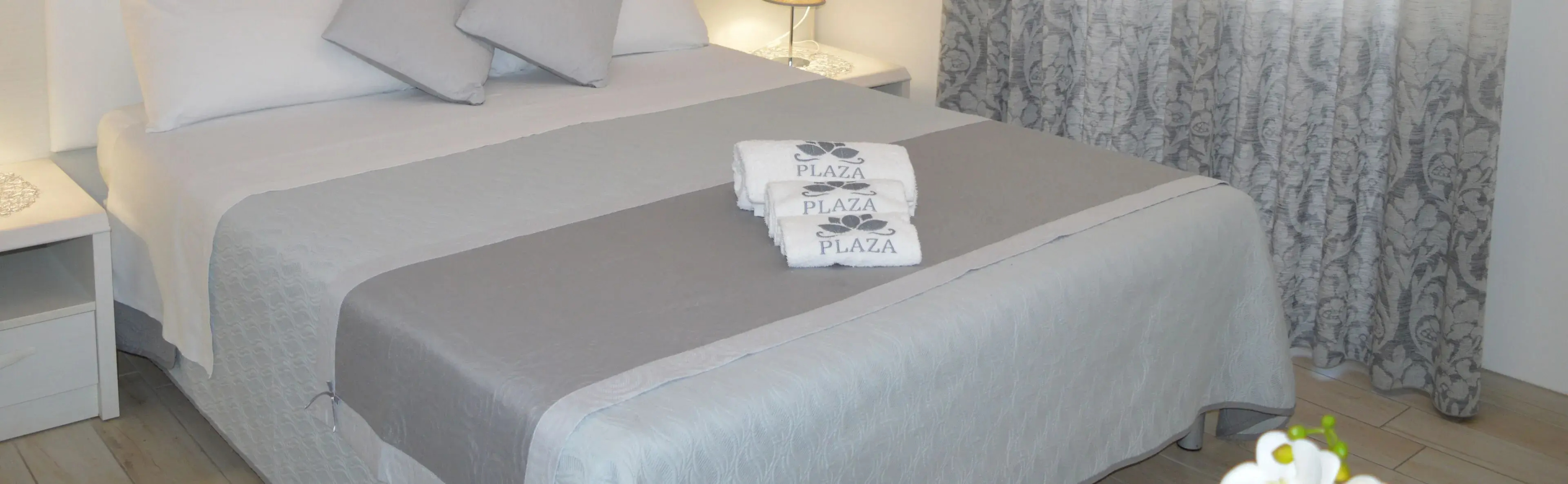 B&B Plaza
