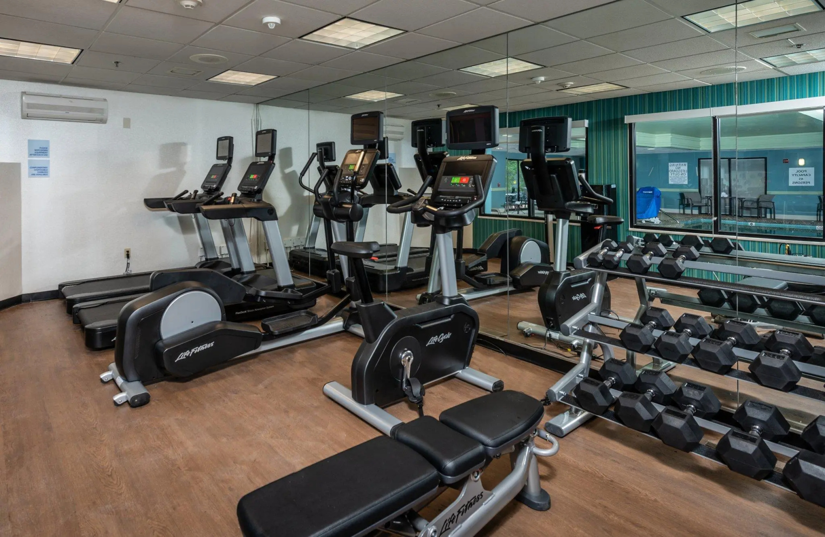 Holiday Inn Express Newport North - Middletown by IHG
