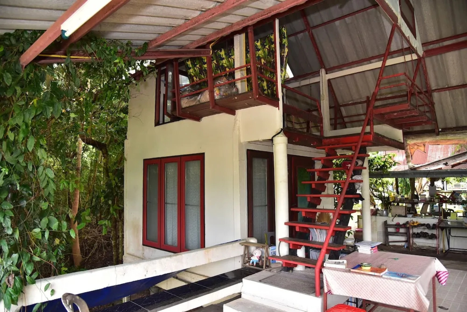 Wichai's Jungle Home Stay