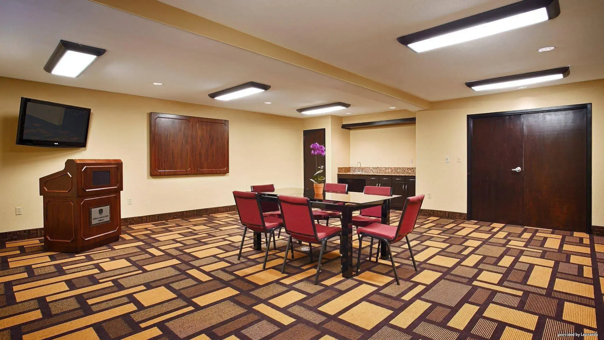 Best Western Plus Addison/Dallas Hotel