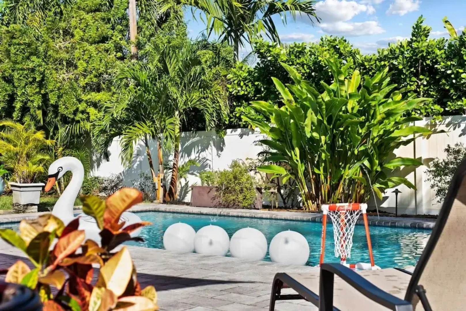 Oasis Backyard With Heated Pool Oakland Park