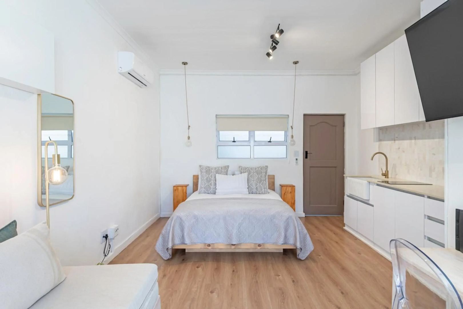 107 Dorpstraat Boutique Hotel