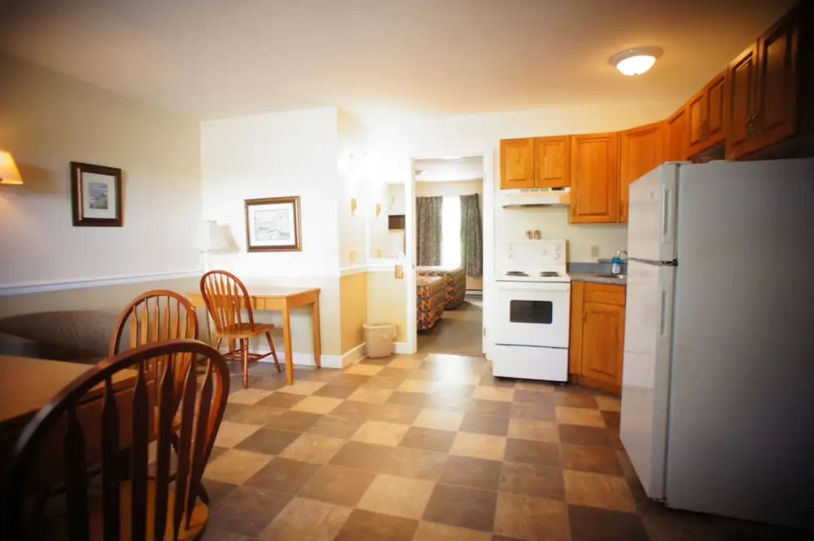 Silverwood Inn & Suites