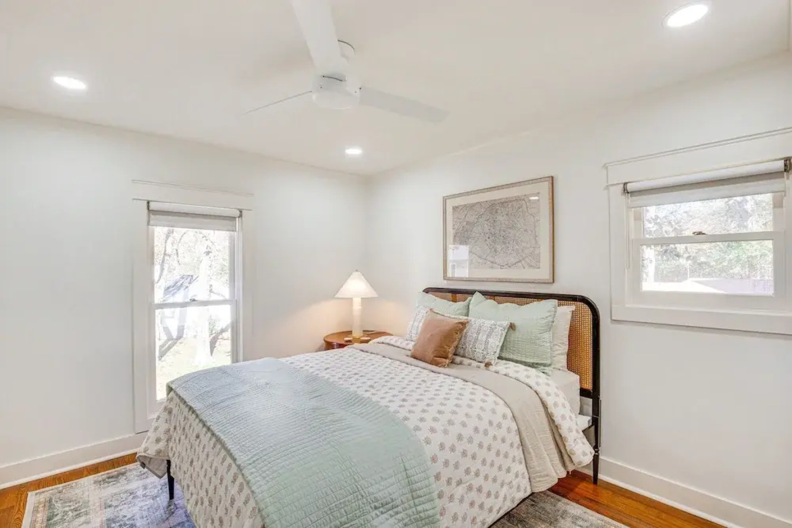 2 Mi to Tyler Rose Garden: Vibrant Apartment!