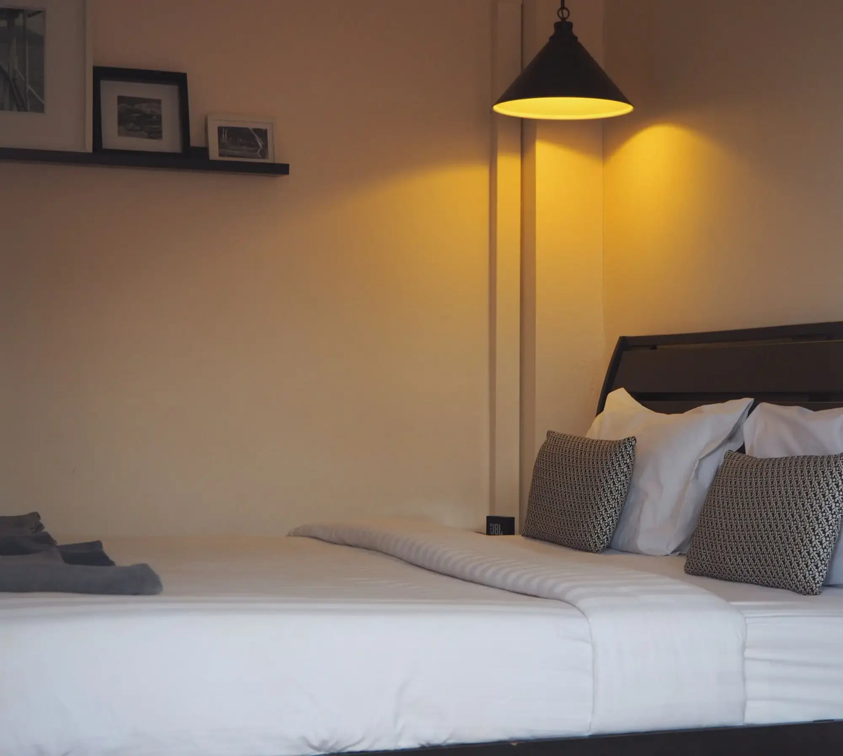 Side Walk Boutique Hotel