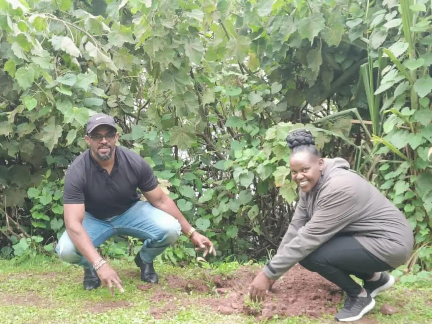 Bunyonyi Apple Farm Stay