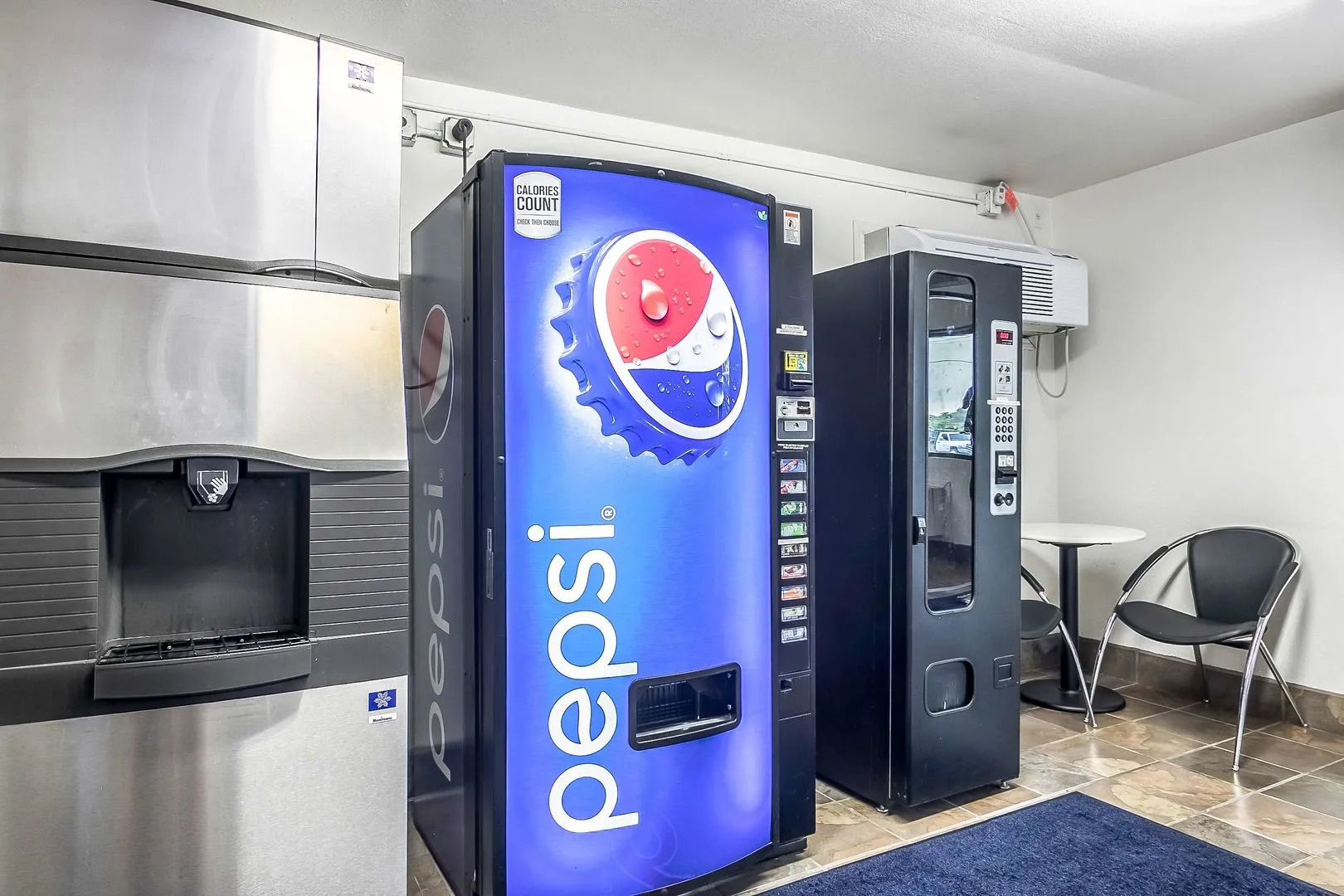 Motel 6 Janesville, WI