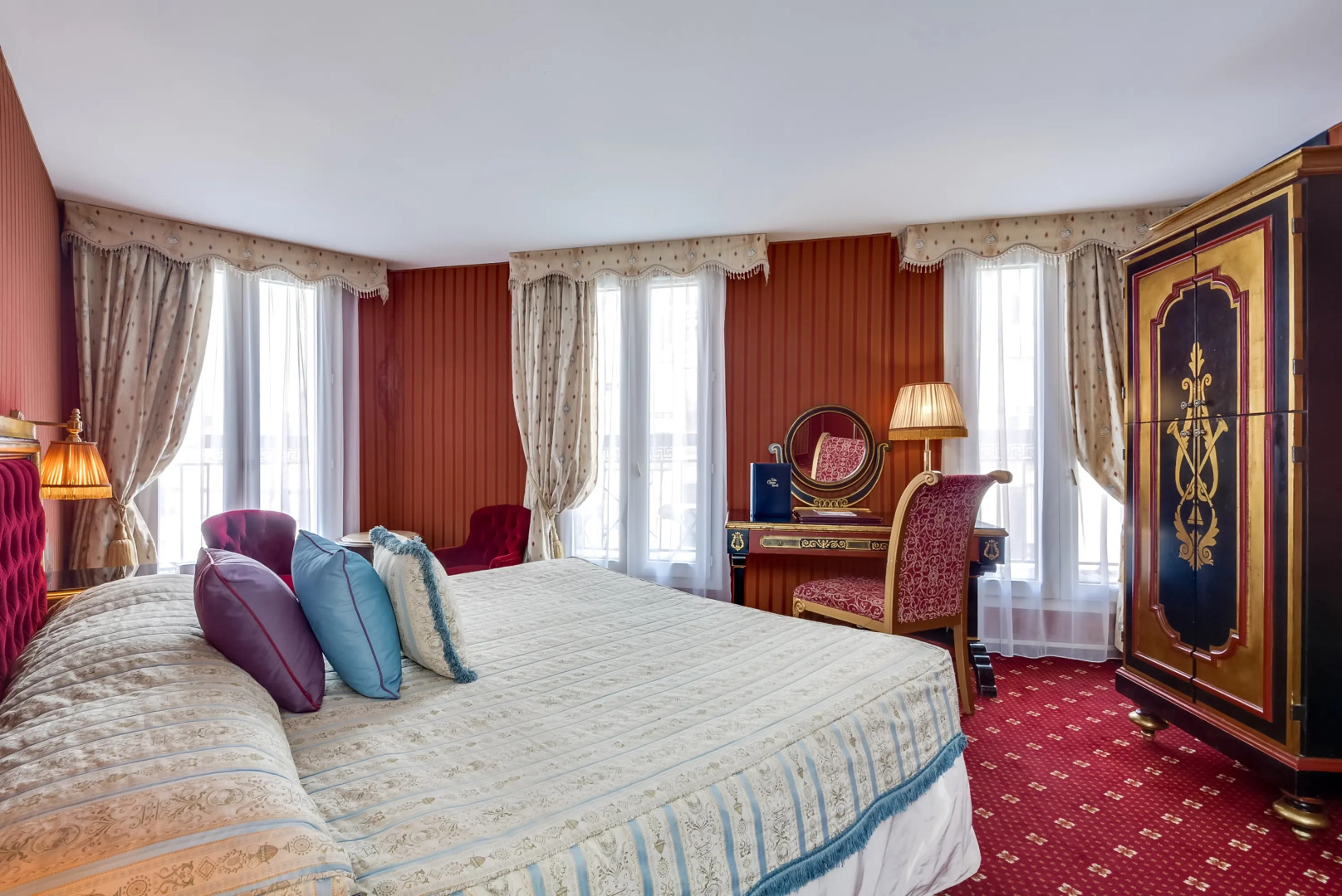 Le Monsieur by Sweett