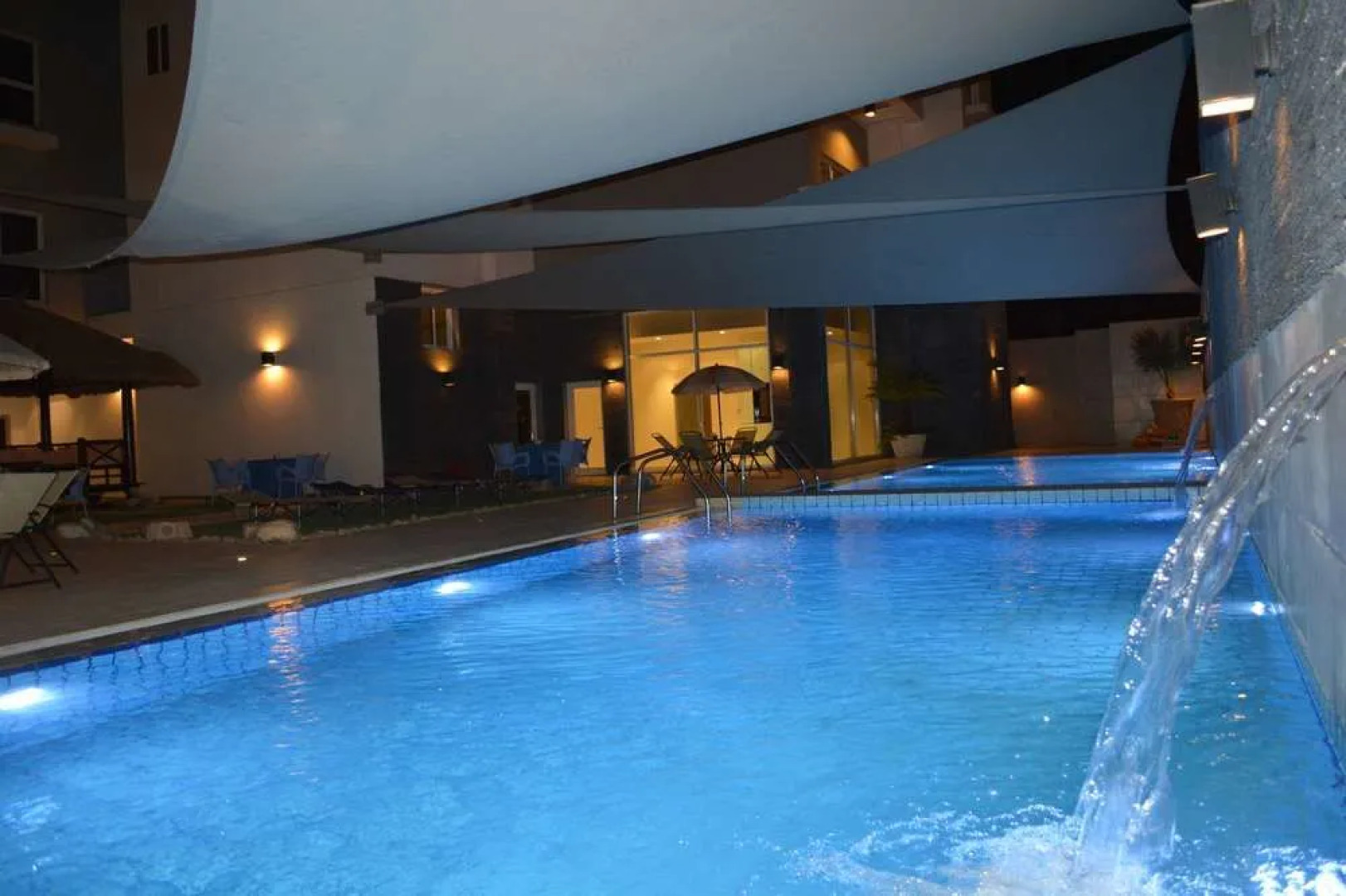 Leaders Plaza Apartments