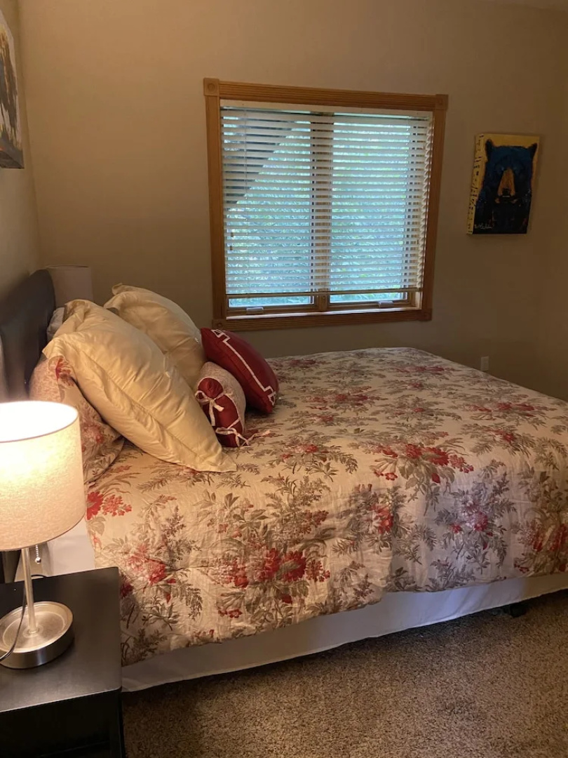 Inn on Bigfork Bay Loft 2 Bedroom