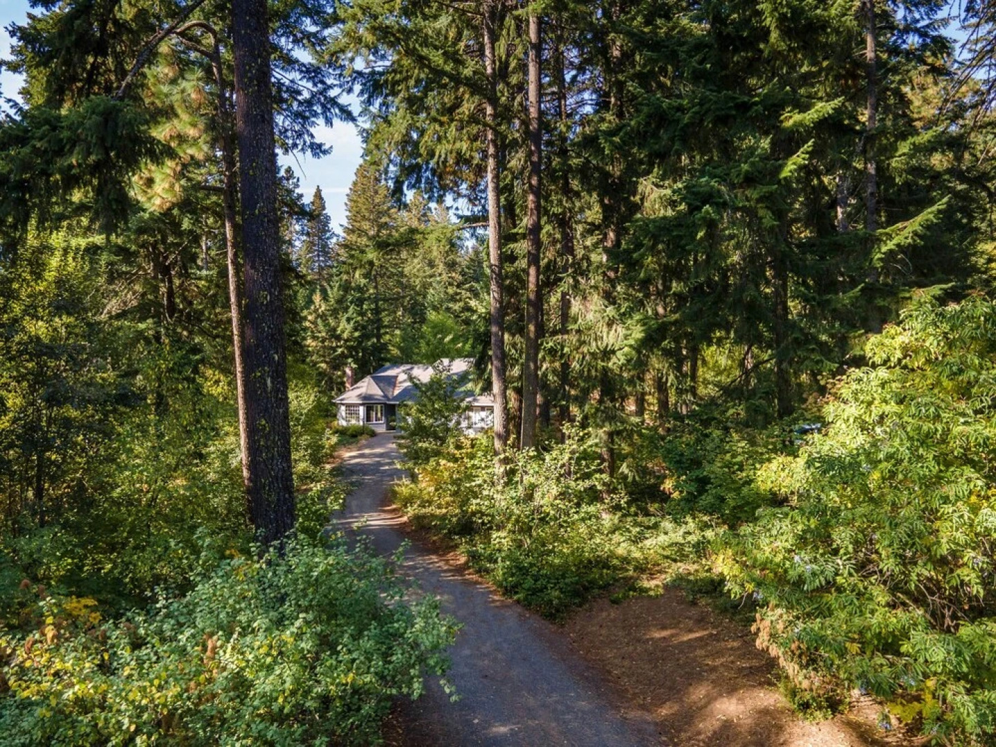 Green Mountain Escape 30 Day Minimum 3 Bedroom Home by Redawning