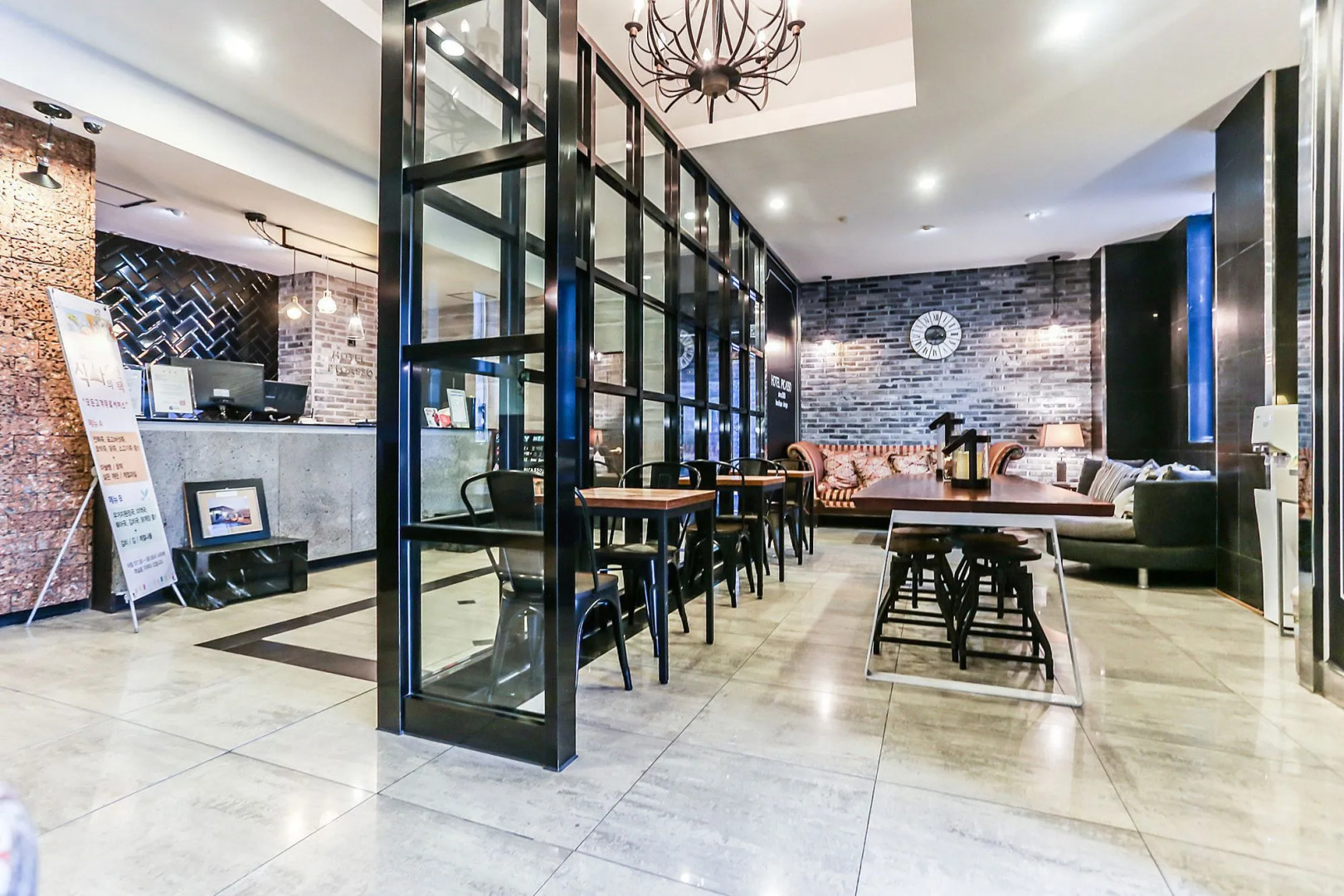 Picasso Hotel