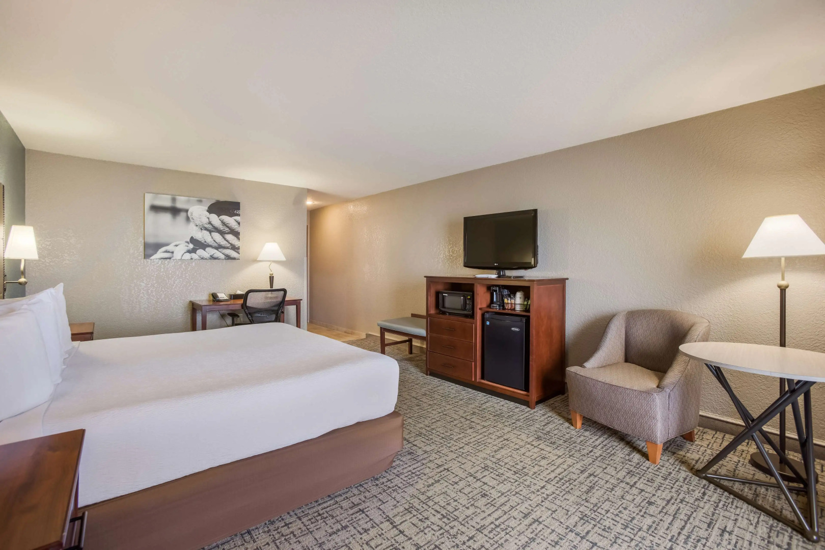 Best Western Harbour Pointe Lakefront