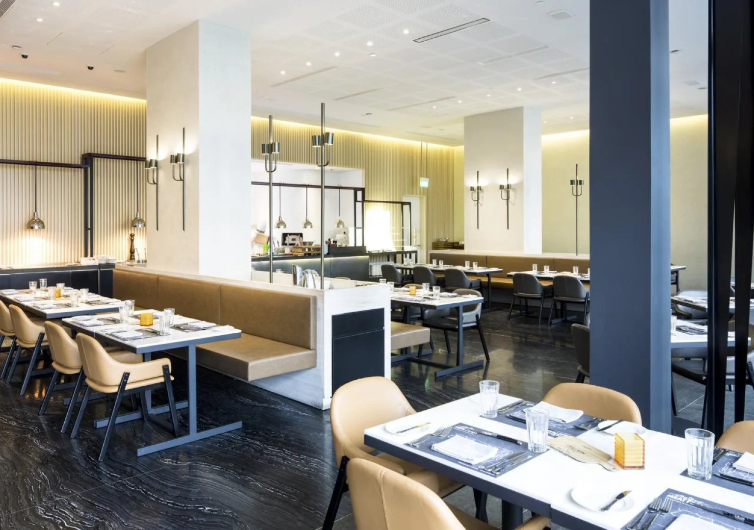 Momentus Hotel Alexandra