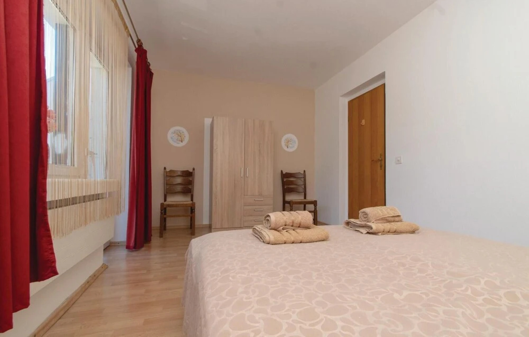 Stunning Home in Zrnovo With Wifi and 3 Bedrooms