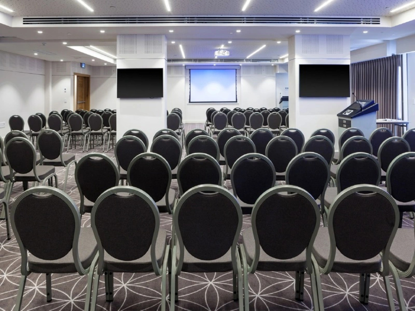 Legacy Hotel & Convention Center Nazareth