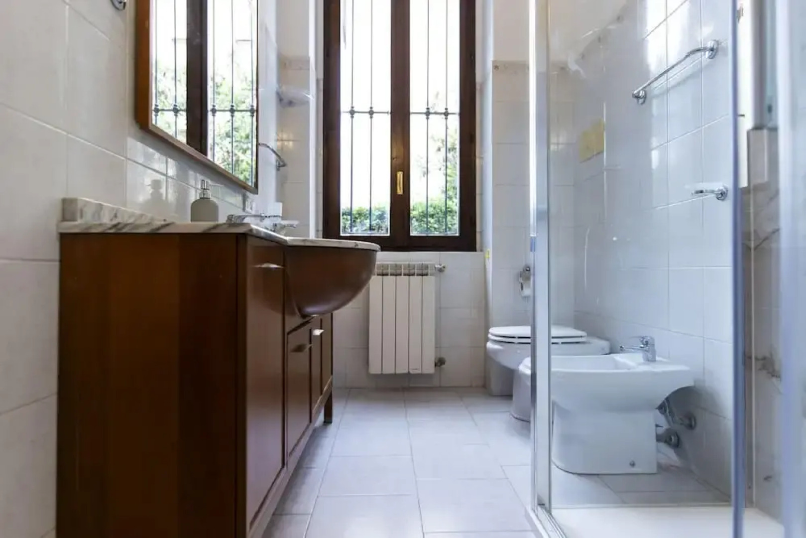 Erba 6 in Baranzate With 1 Bedrooms and 1 Bathrooms