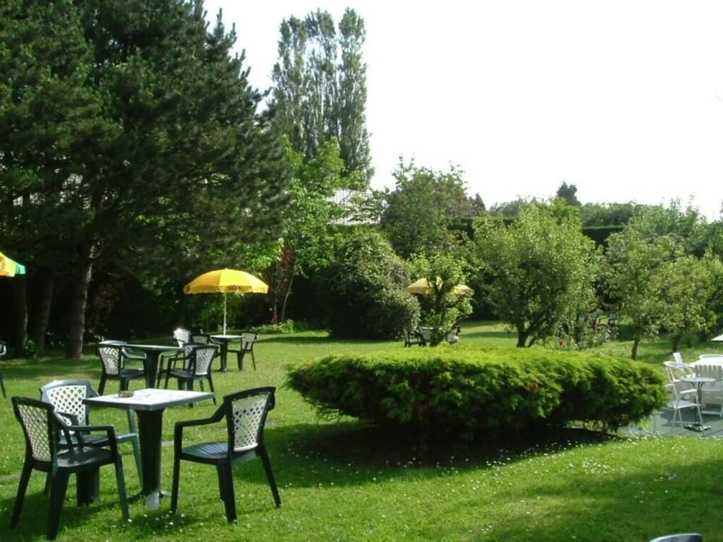 hotel le clos du montvinage