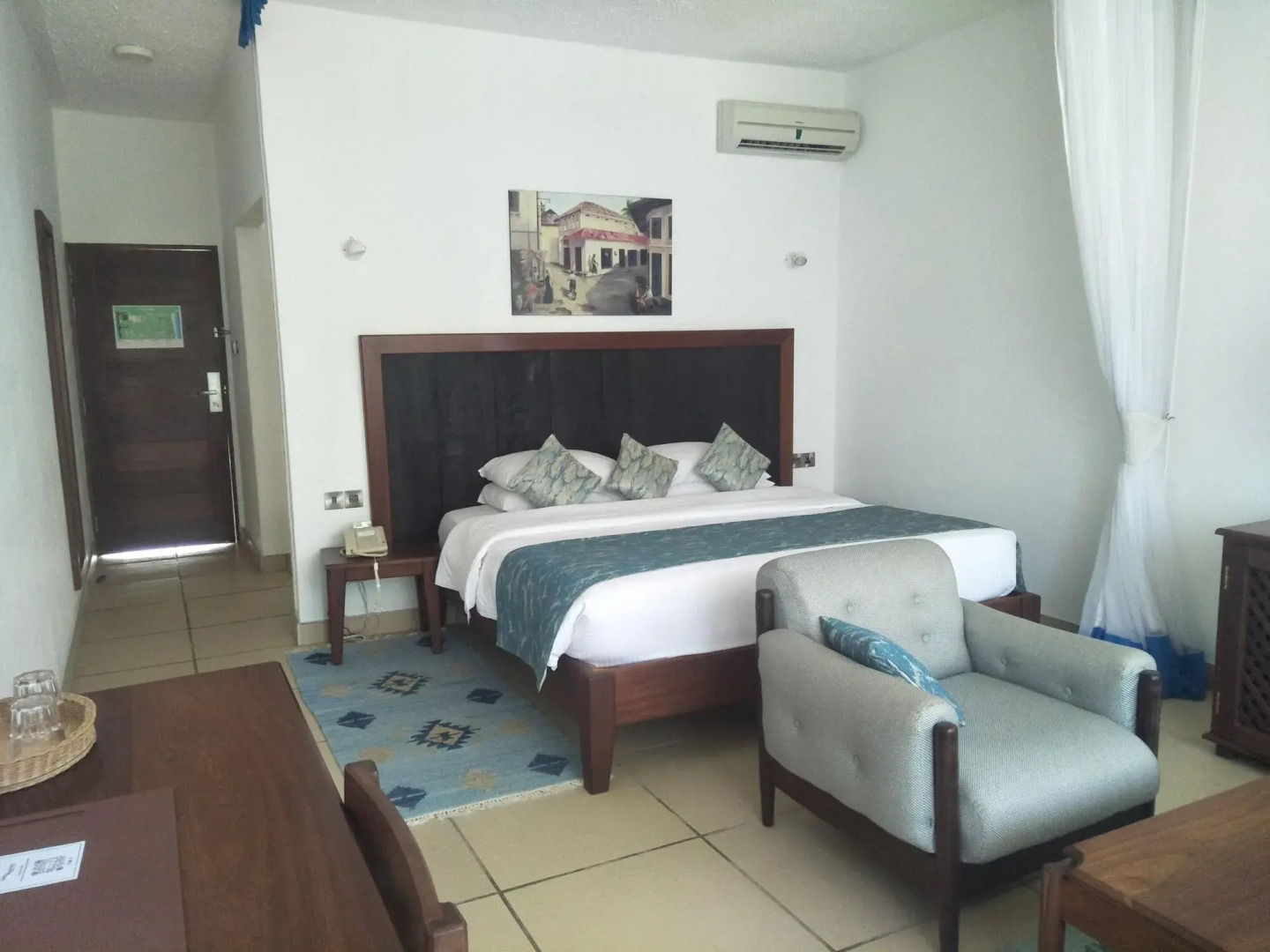 Travellers Beach Hotel & Club