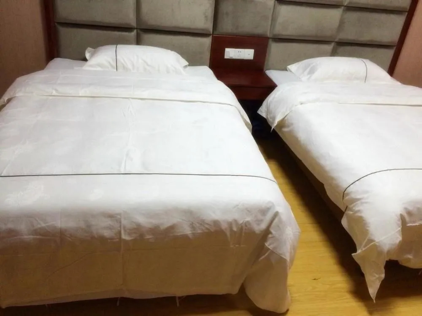Yiyi Chain Hotel (Hengyang Hengshan Scenic Area Entrance Shop)