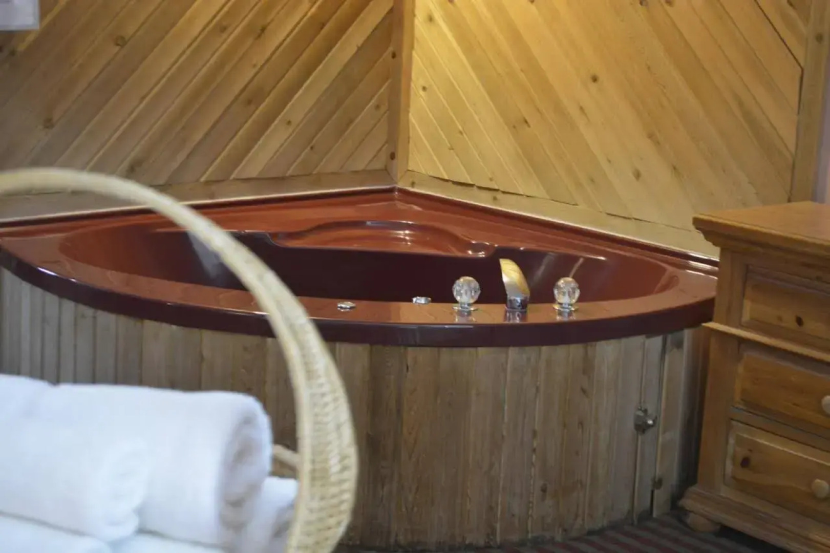 Knights Inn Colonial Fireside Inn