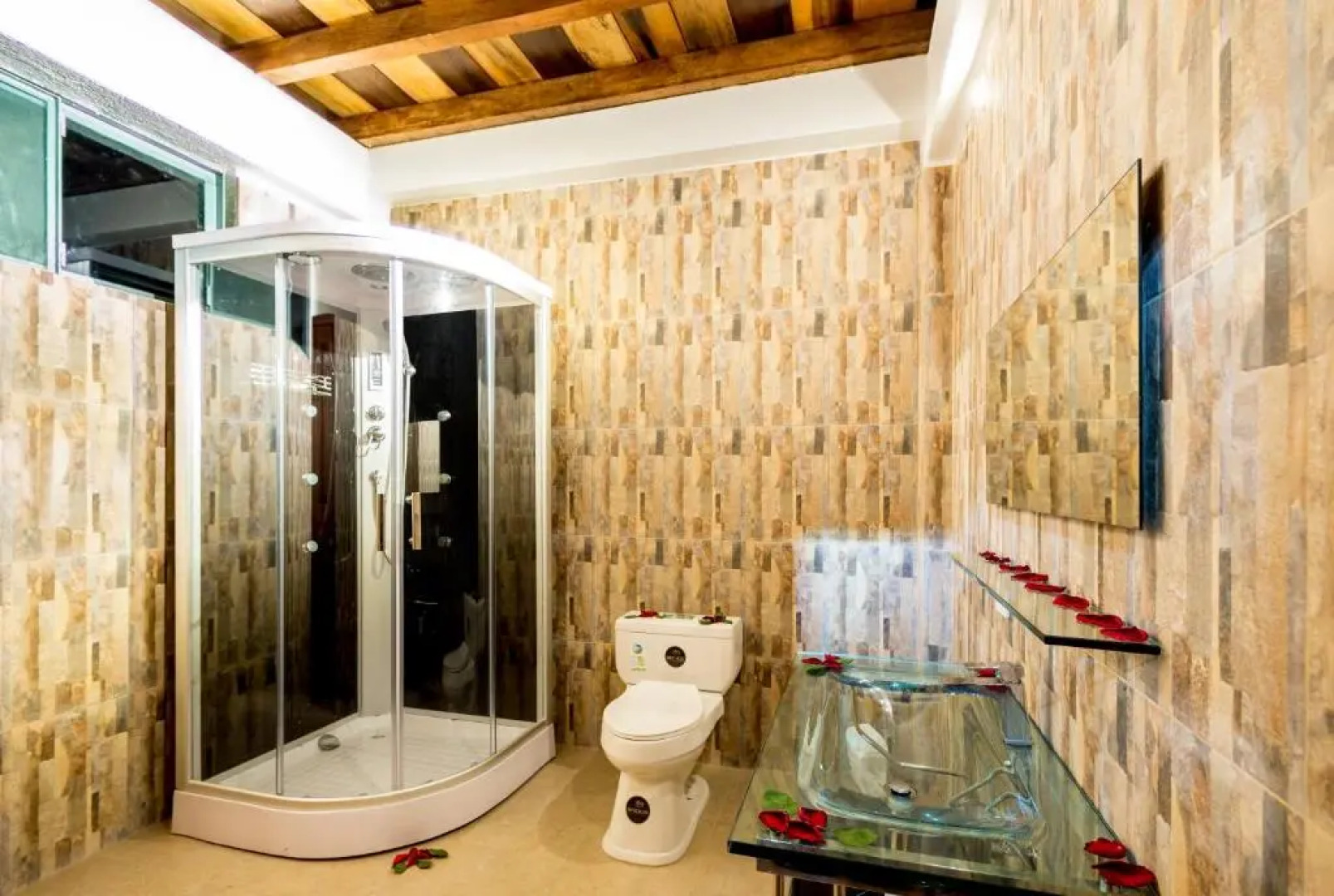 Yumbo Love Experience