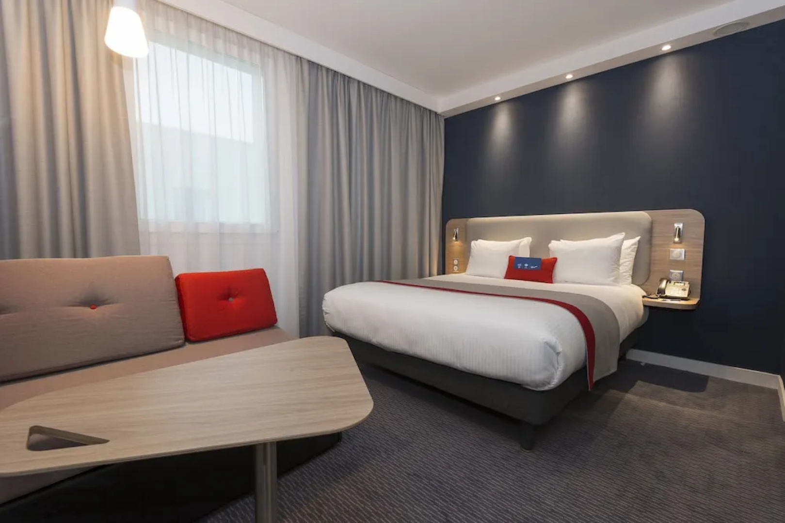 Holiday Inn Express Paris - Velizy, an IHG Hotel