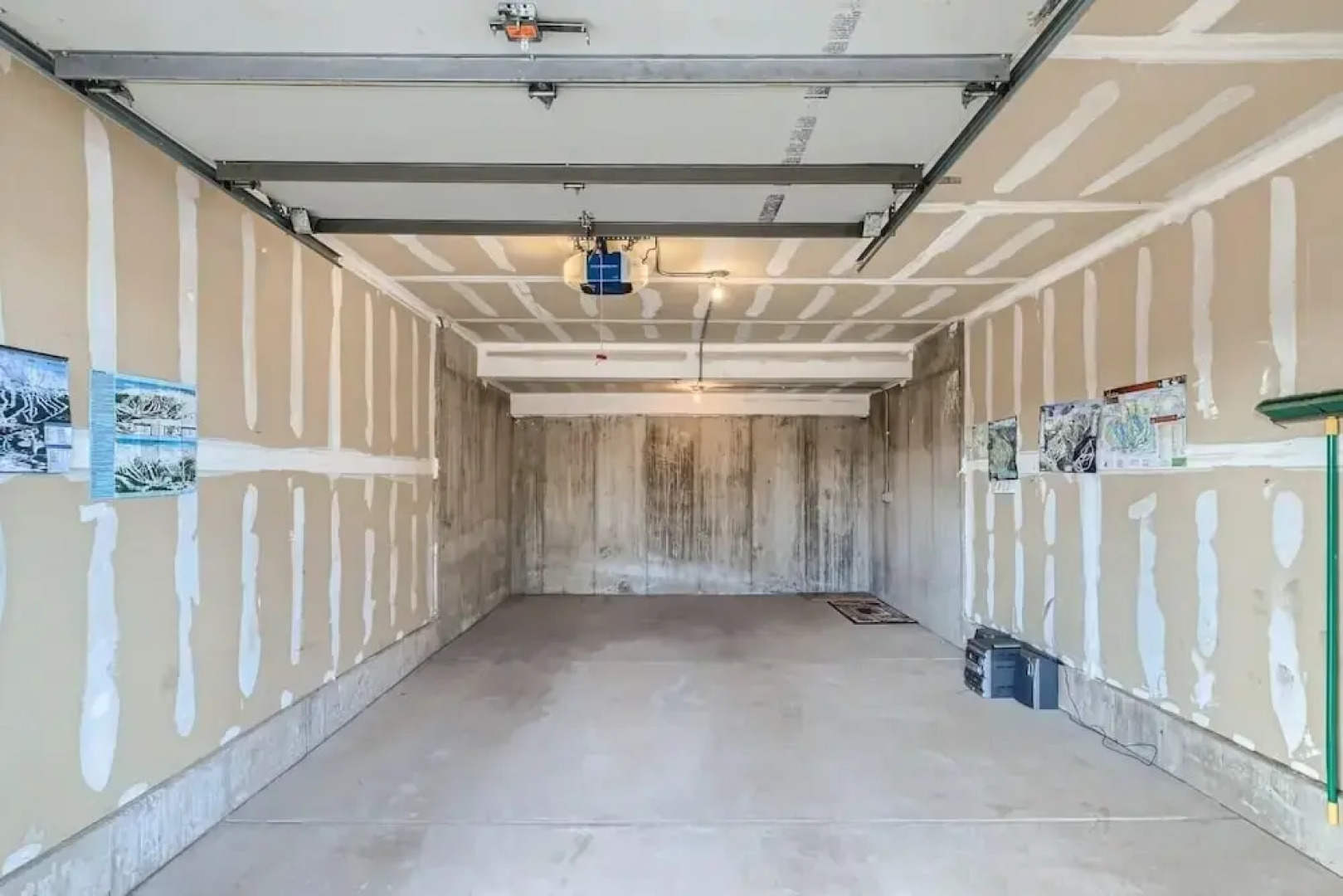 Lake Forest  201f 2 Bedroom Condo by RedAwning