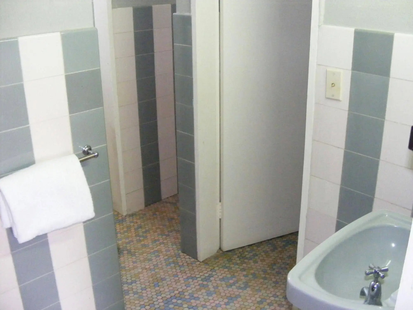 Rod 'N' Reel Hotel Motel Woodburn