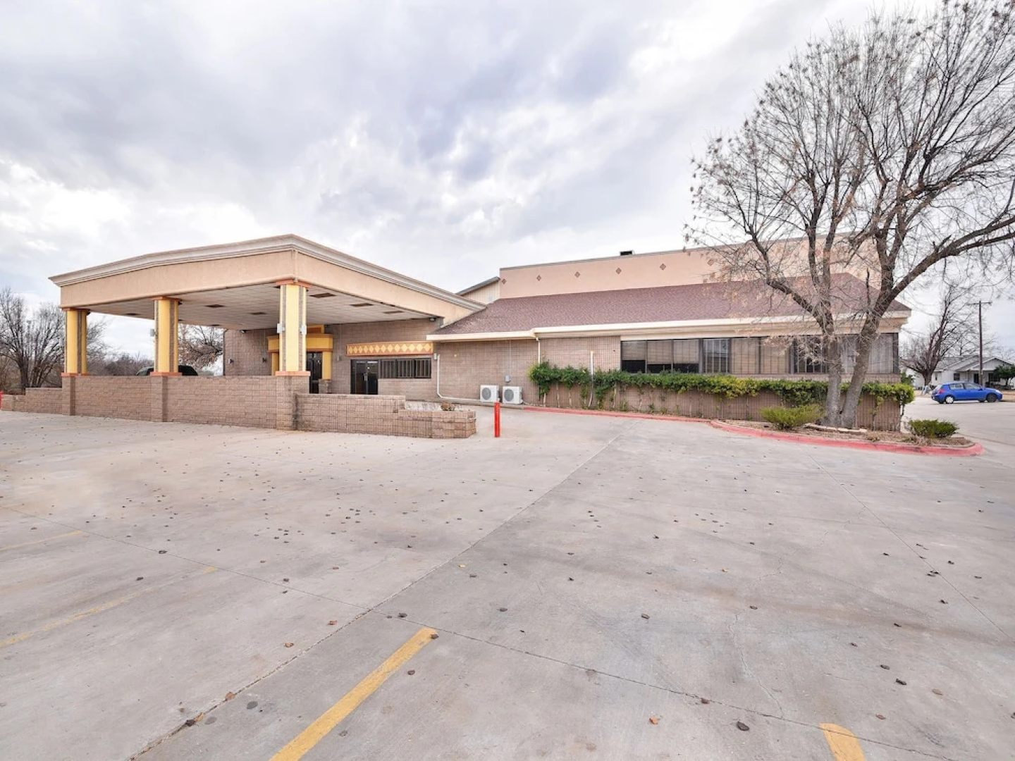 Grand Prairie Hotel