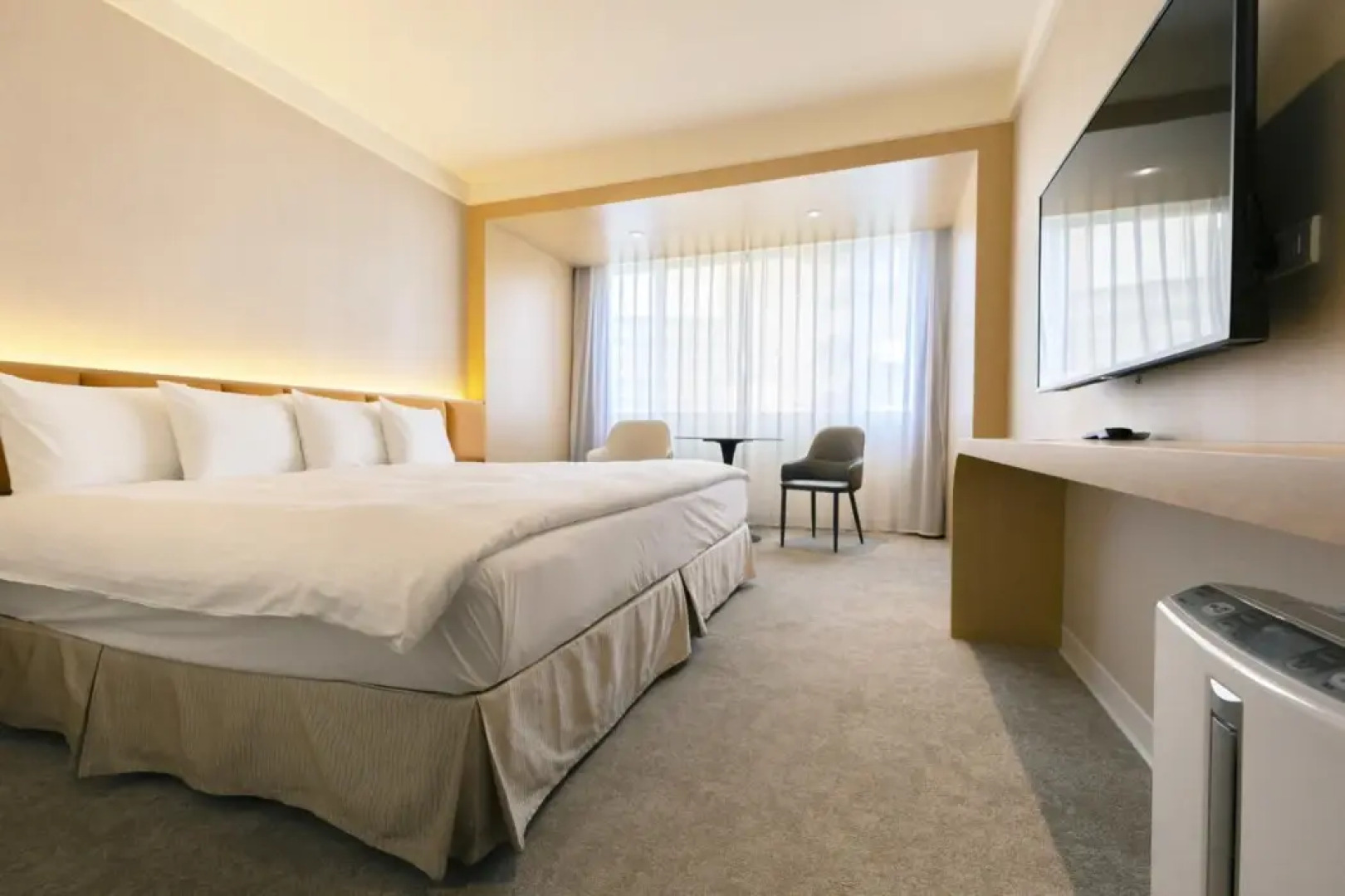 Tainan California Villa