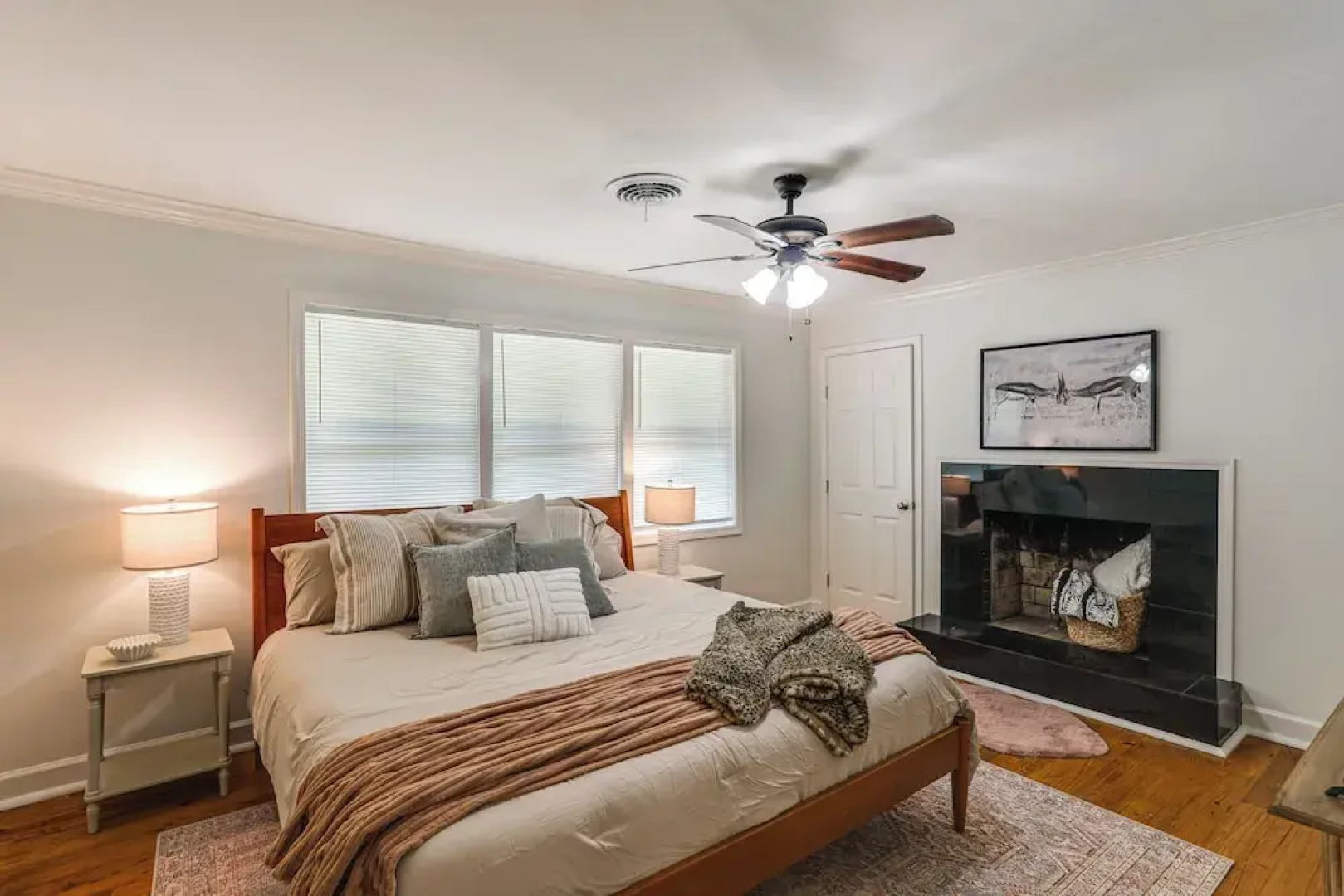 < 1 Mi to Ole Miss! Serene Home w/ Large Yard