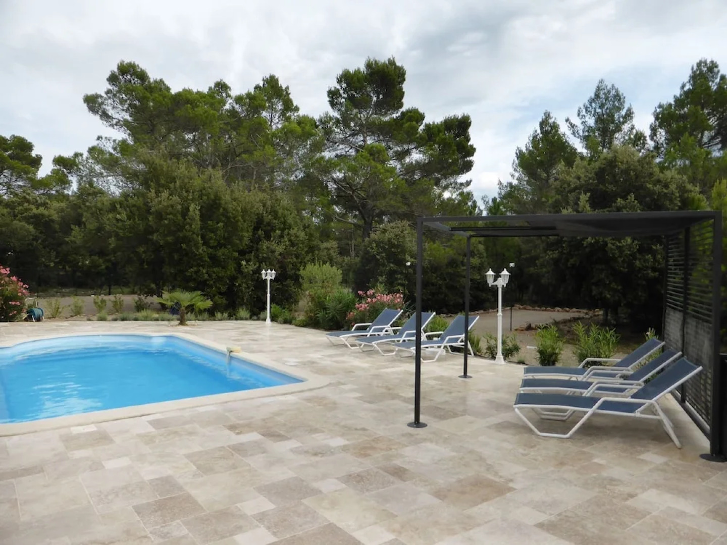 Detached Spacious Villa With Private Heated Pool, 15 km From the Gorges du Verdon