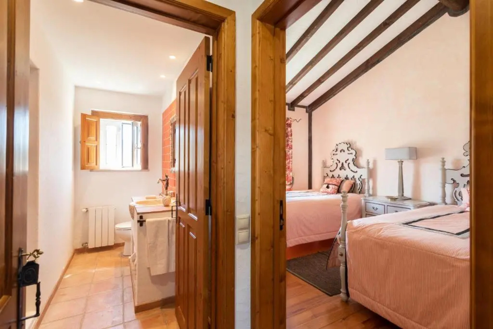 Rosa Estates The Farmhouse & Stables