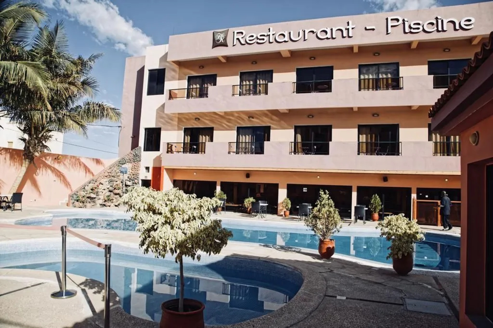 Hotel Iman