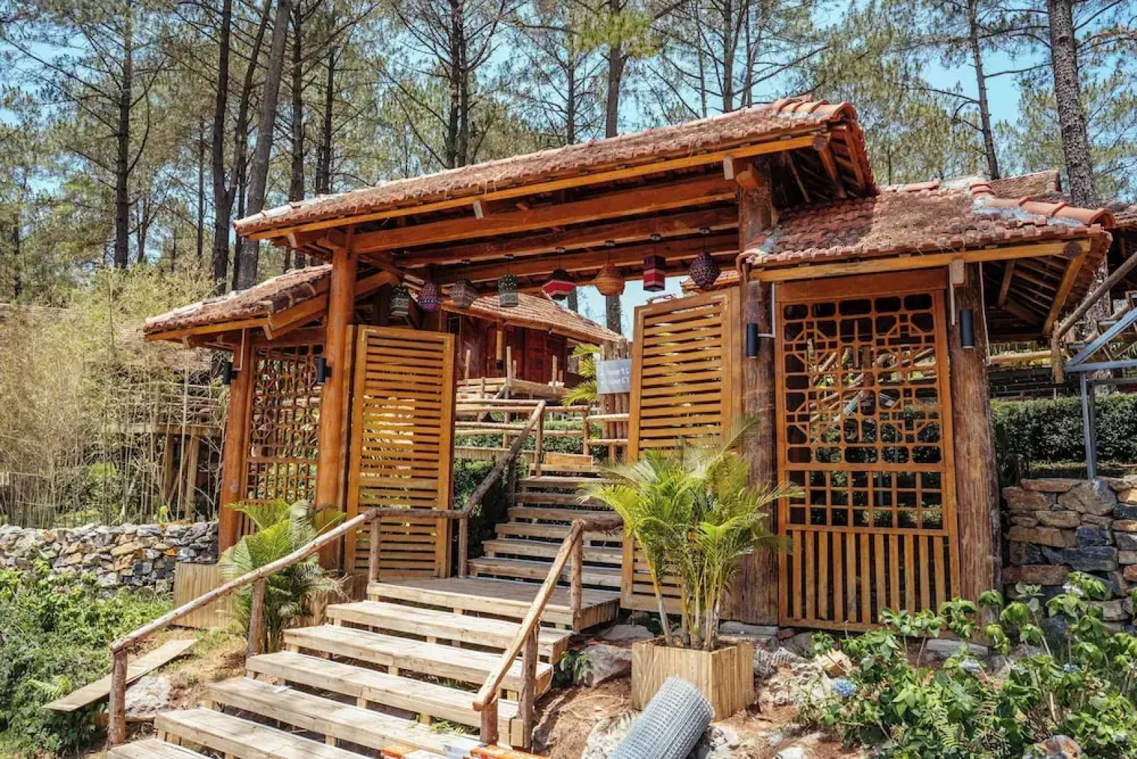 Phoenix Moc Chau Hotel