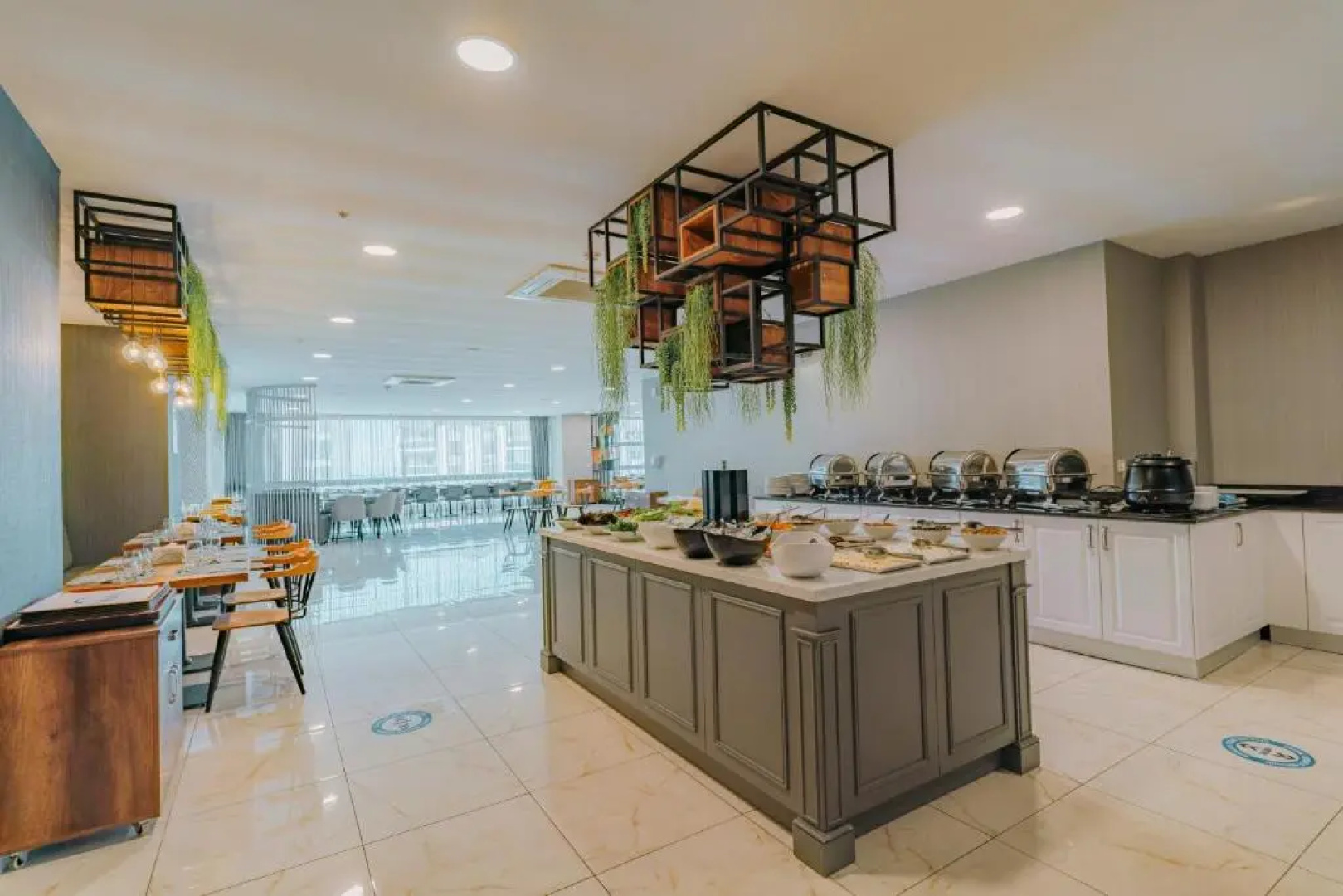 Empula Hotel & Residences