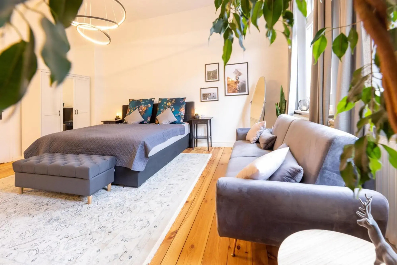 Zentral in Coburg: Exklusive Stadtwohnung – ideal für Gruppen