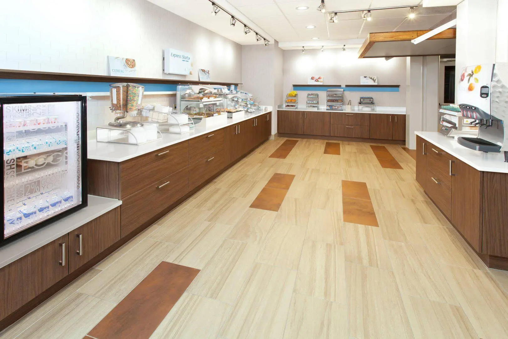 Holiday Inn Express and Suites Detroit/Sterling Heights by IHG