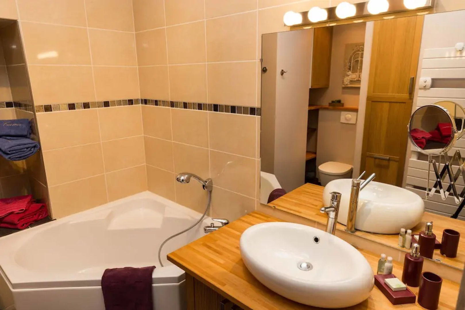 Les Carmes by Etape de Charme