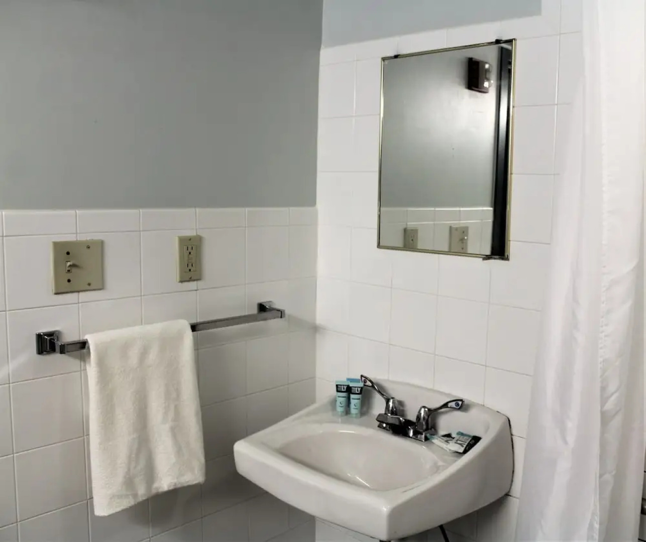 Residence & Conference Centre - Welland