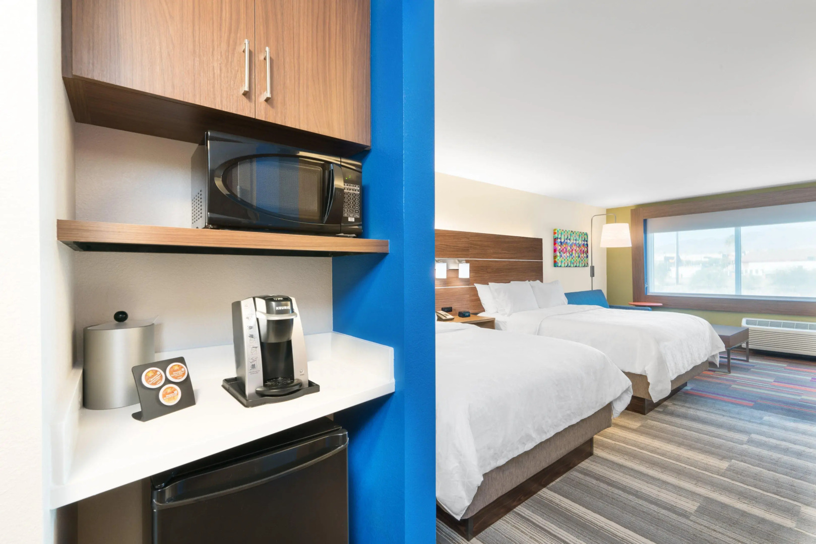 Holiday Inn Express & Suites Lake Havasu - London Bridge by IHG